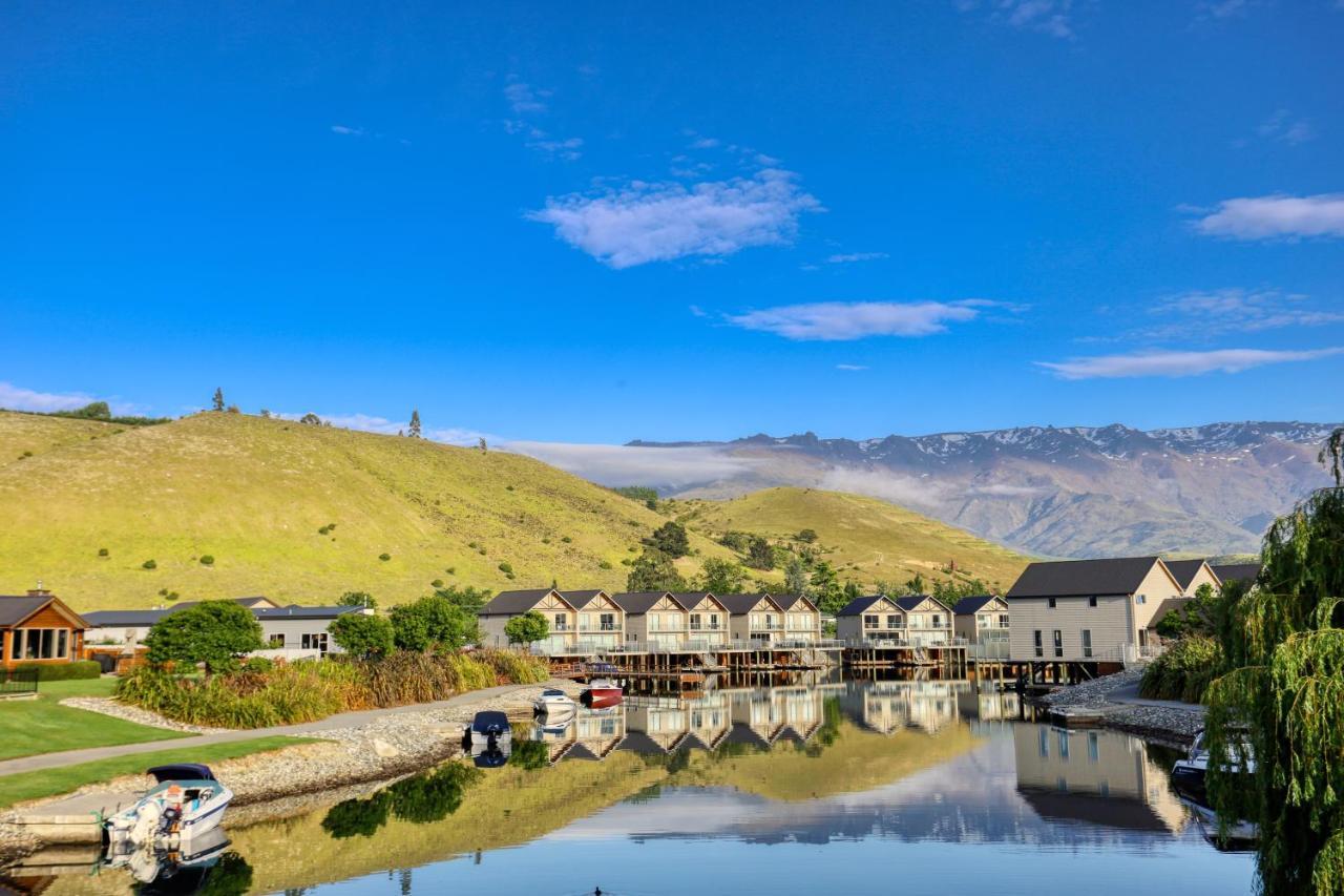 Marsden Lake Resort Central Otago Cromwell Bagian luar foto The village of Waimakariri