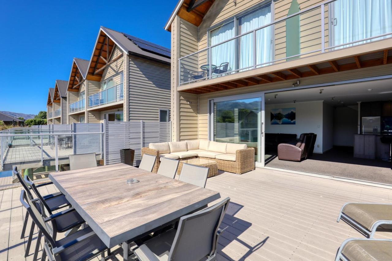 Marsden Lake Resort Central Otago Cromwell Bagian luar foto A typical apartment at Jack's Point